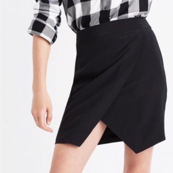 Madewell Dresses & Skirts - MADEWELL FAUX WRAP BLACK SKIRT Cotton blend size L‎ NWT